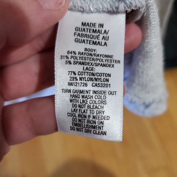 Long sleeve grey shirt with elephant - Picture 4 of 5